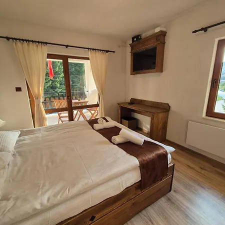 самостоятелна къща планински перли, дом 1 на 5 мин от лифт стойките, пампорово Nyaraló Sztojkite