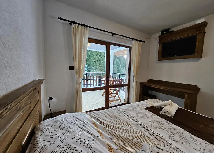 самостоятелна къща планински перли, дом 1 на 5 мин от лифт стойките, пампорово Vakantiehuis *